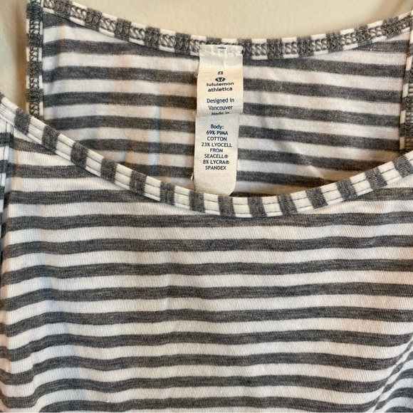 Lululemon Vita Loca Tank Top size 8 Striped - Picture 2 of 4